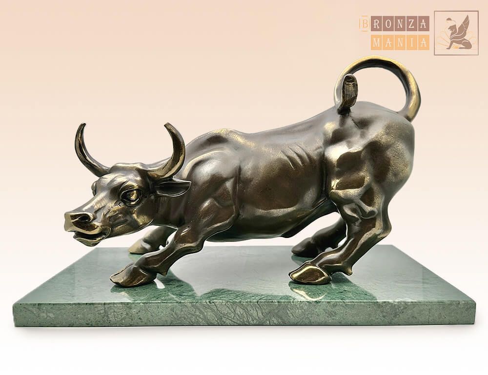 статуэтка Бык биржевой средний на змеевике