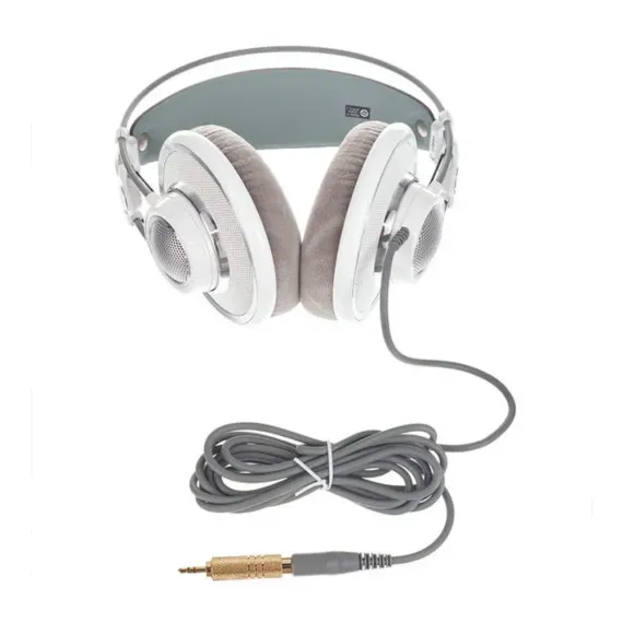 AKG K701
