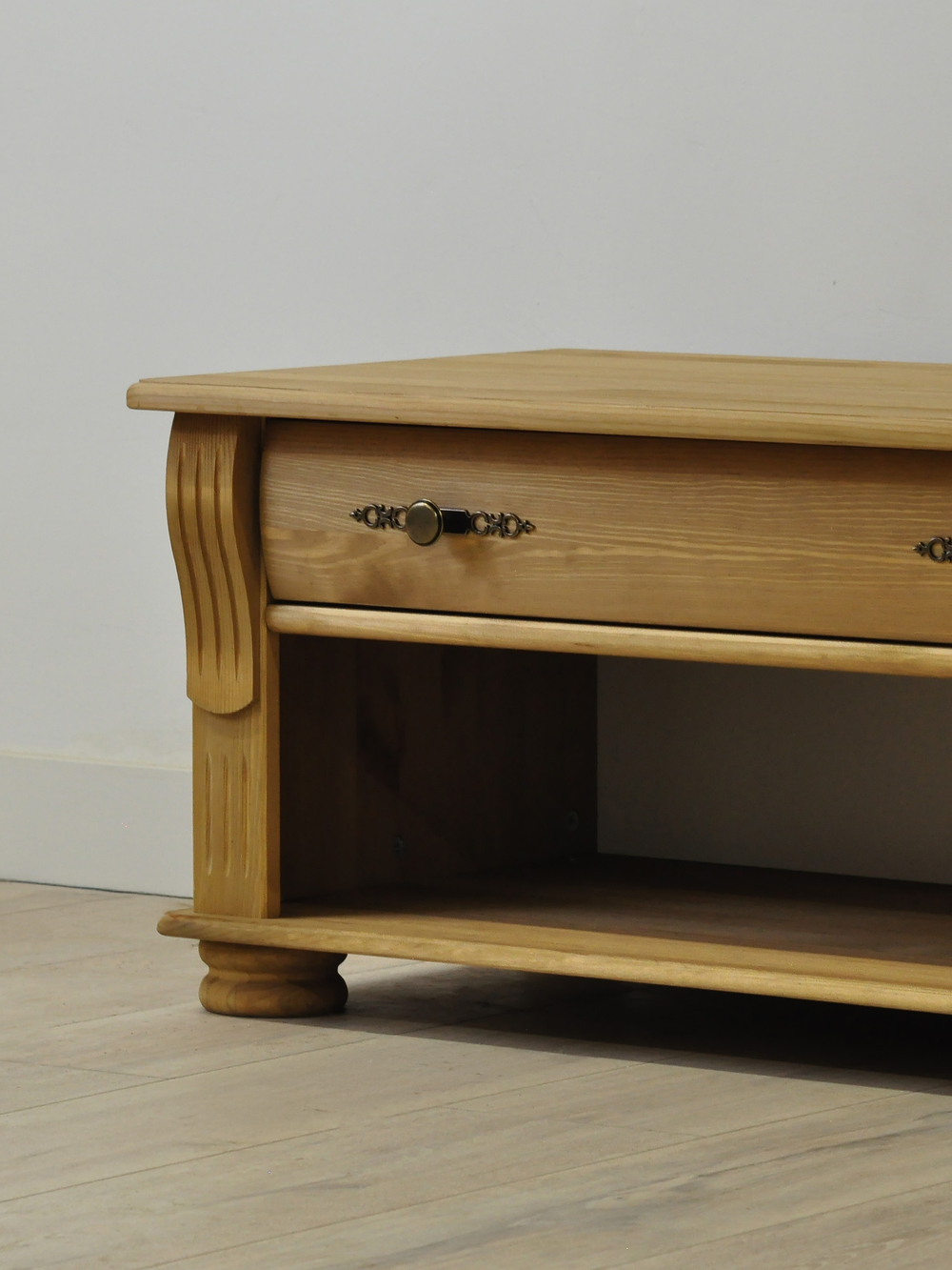 Тумба под телевизор 160х47х40, Susanna, с ящиками и полками, под тв, массив сосны, бейц, Dipriz