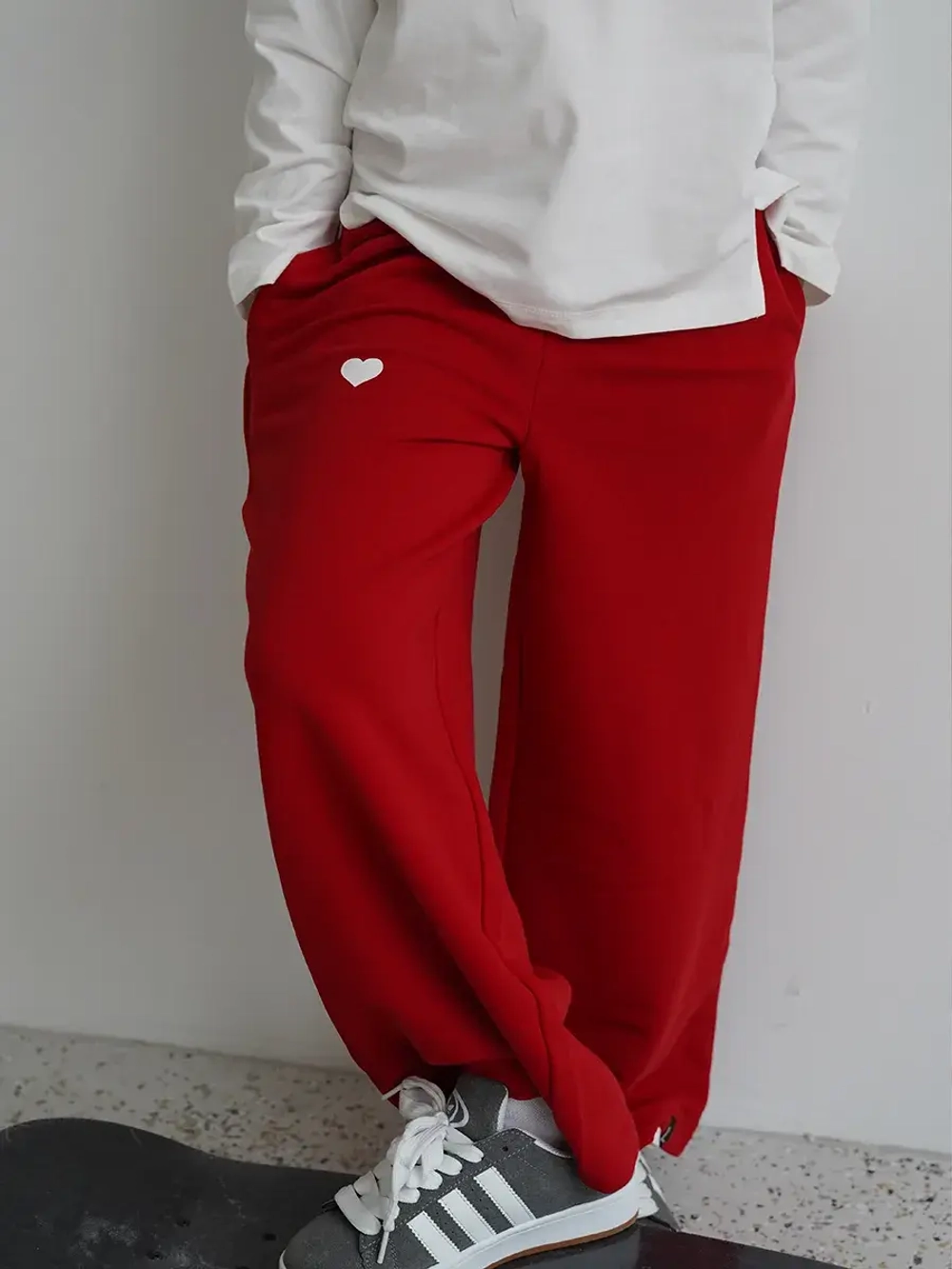 Спортивный костюм для девочки в школу