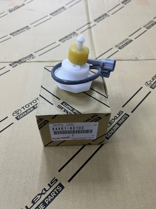 Датчик TOYOTA 8446160102