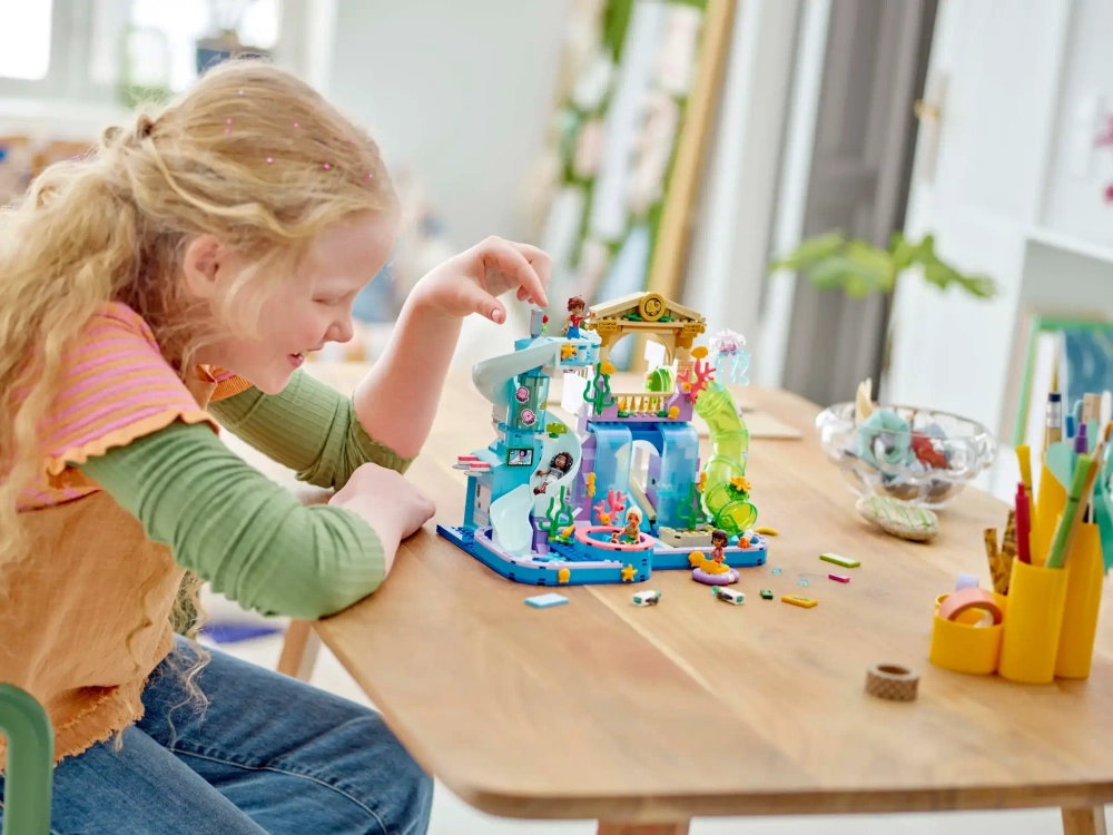 Конструктор LEGO Friends 42630 Аквапарк Хартлейк-Сити