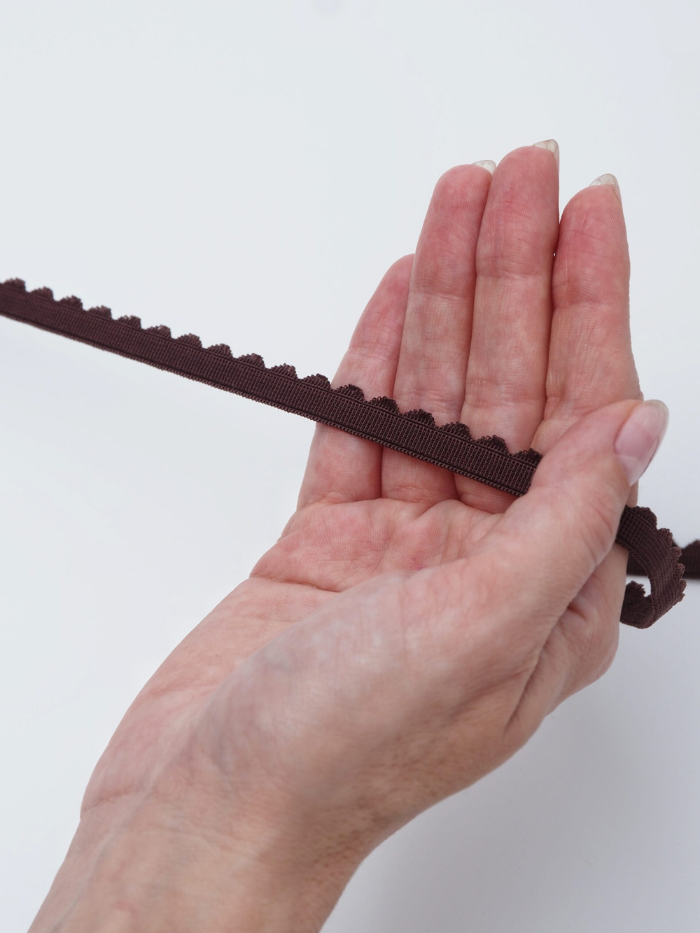 Бельевая резинка шоколад ажурная ширина 8 мм с учетом фестона