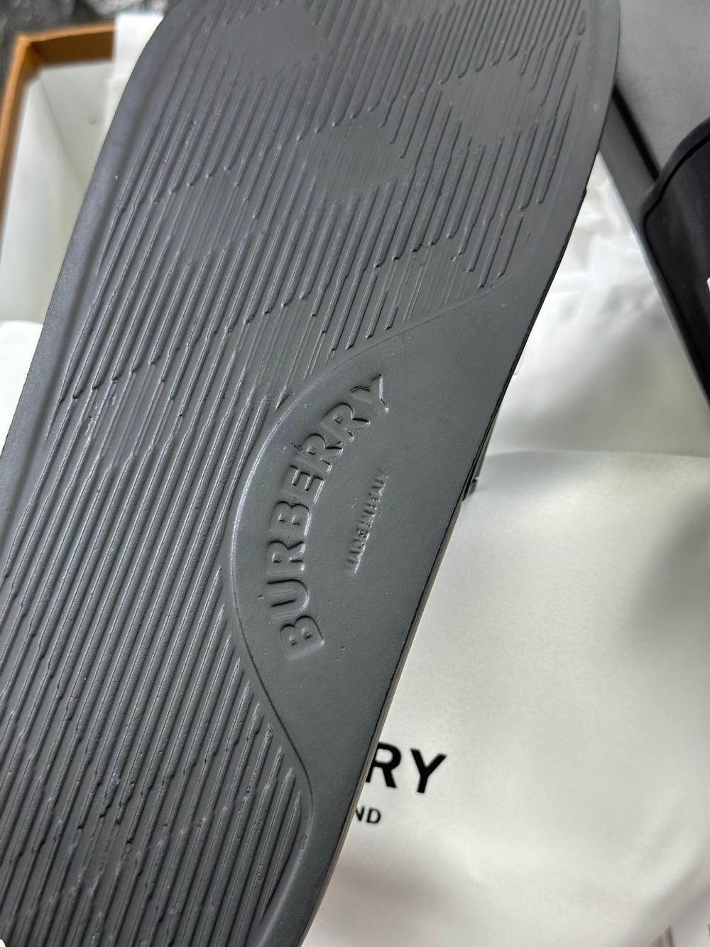 Шлепанцы Burberry