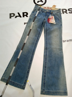 Джинсы IL'DOLCE jeans flare.Цвет голубой с эффектом потёртости. Размер walst:25 -40/42 русский