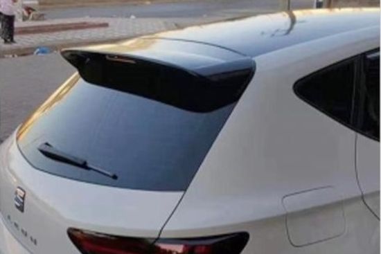 Спойлер V.1 глянцево - черный для Seat Leon 2012-2020