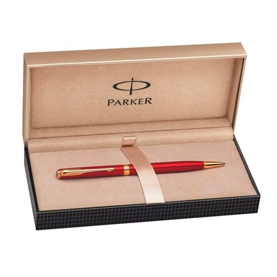 Шариковая ручка Parker Sonnet Slim K439, цвет: LaqRed GT, стержень: M , 1859473