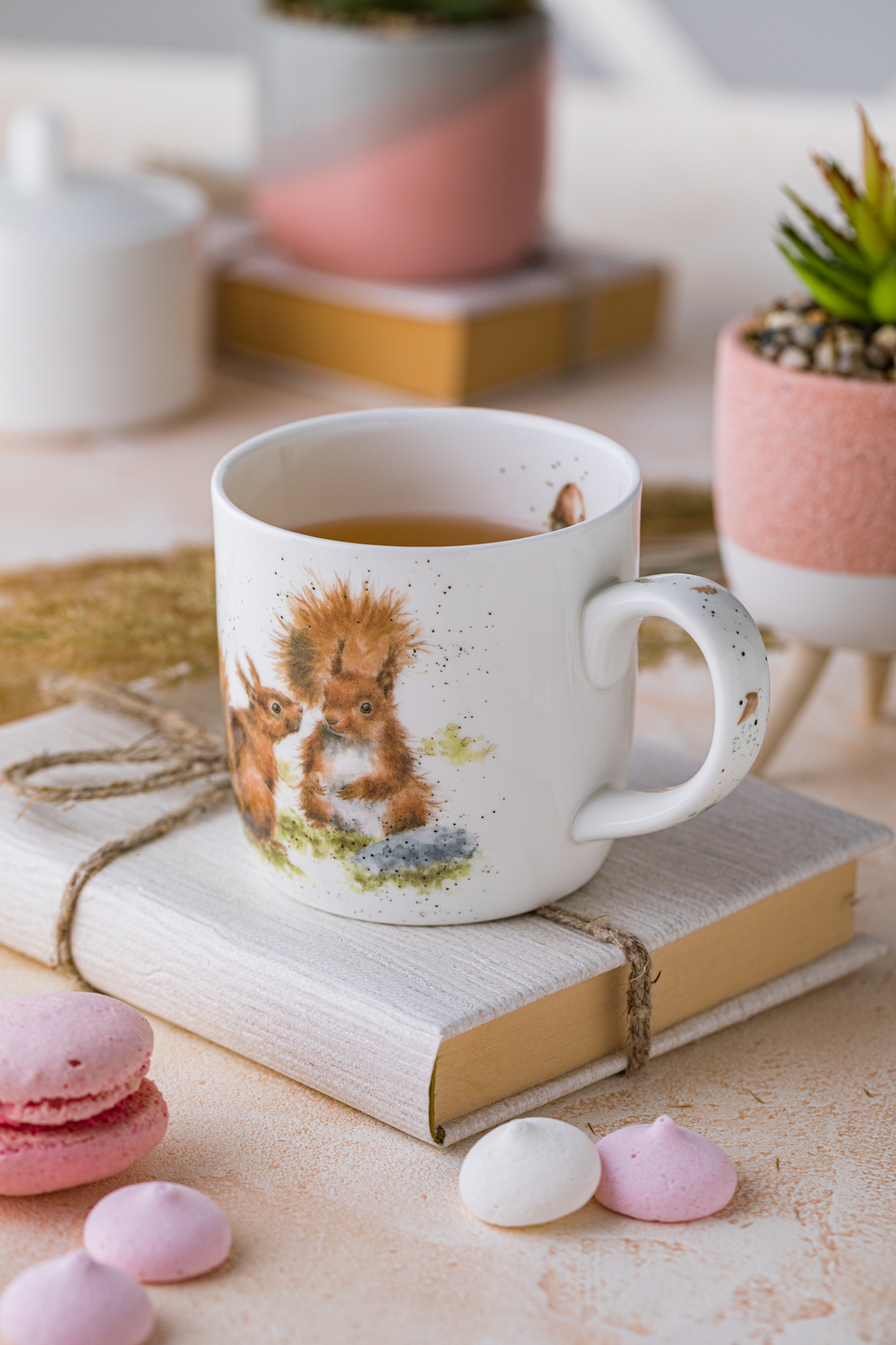 Кружка 310мл Белочки подружки Royal Worcester