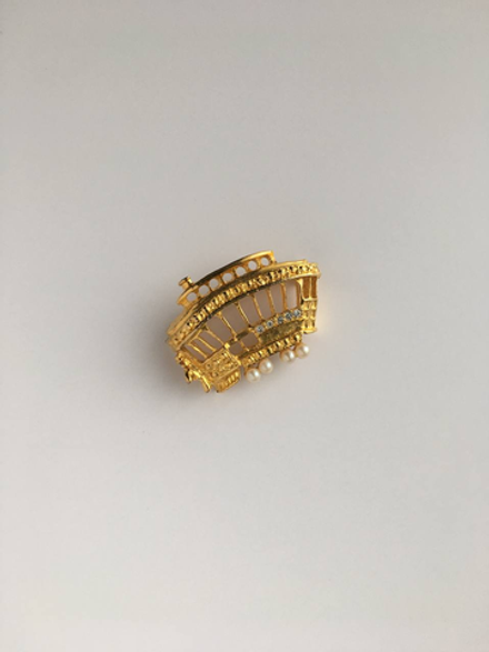 Брошь Трамвайчик