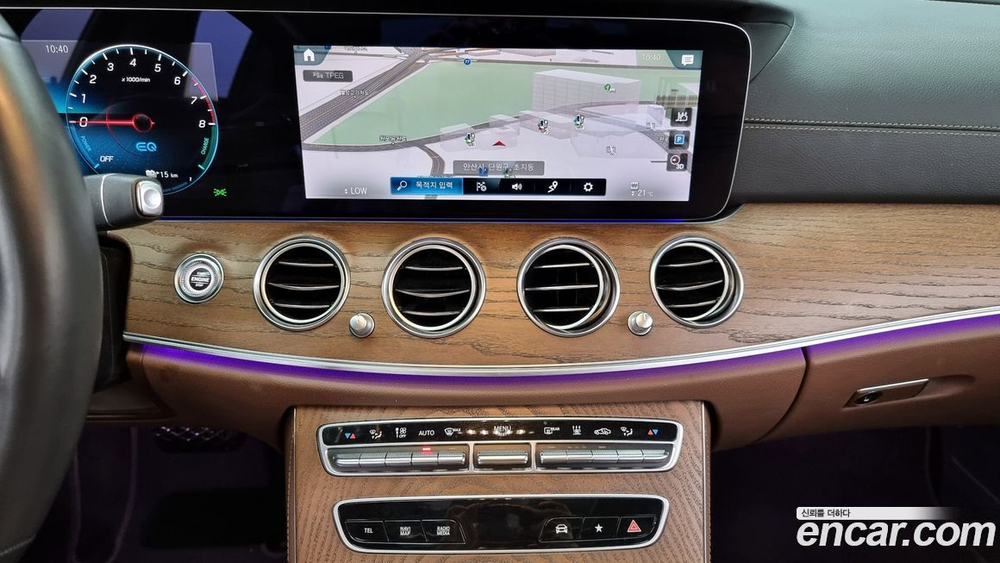 Mercedes-Benz E-Class W213 E300e 4MATIC Exclusive (04.2021)