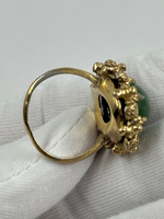 Кольцо с зелёным кабошоном