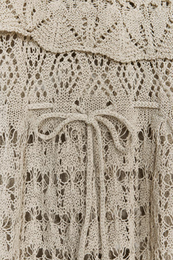 ZARA ТОП ИЗ АЖУРНОГО ТРИКОТАЖА С ВОЛАНОМ, СЕРЫЙ