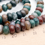 "Индийский агат" бусины (халцедон), размер около 5*8 мм, цена за 17-18 шт (1/4 нити)