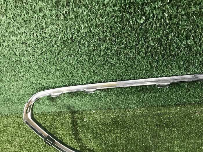 Молдинг решетки радиатора Mini Countryman F60 (2016-2020)