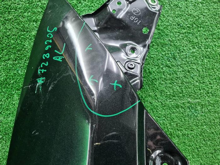 Крыло переднее правое Lexus UX (2018-н.в.)