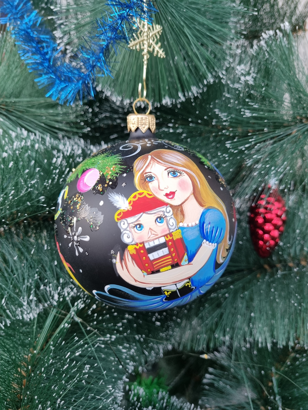 Шар стеклянный "Щелкунчик" ручная роспись