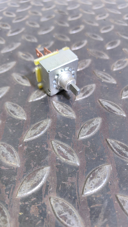 Переключатель 11709697 оборотов печки