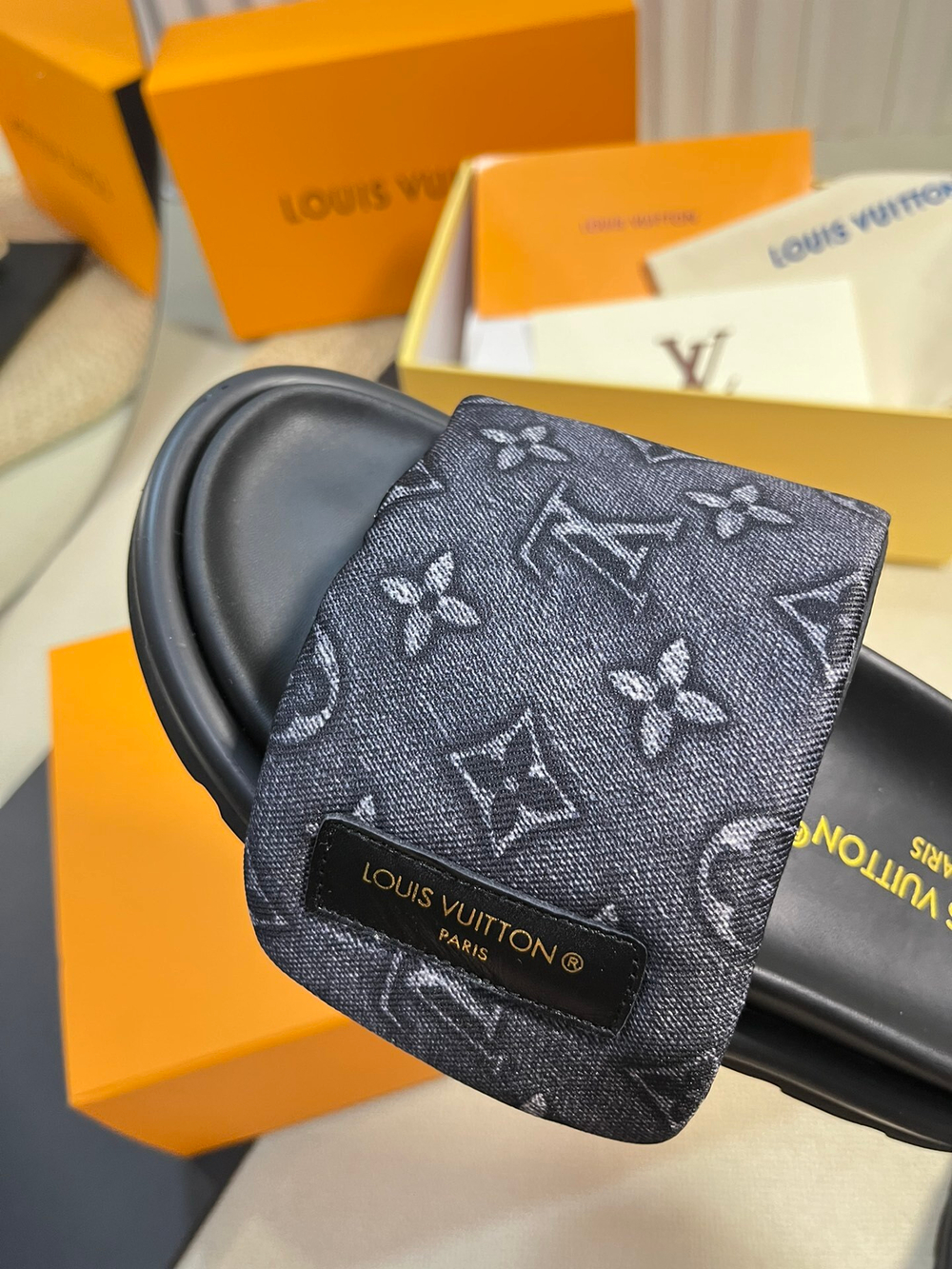 Louis Vuitton Pool Pillow Flat Comfort Mule