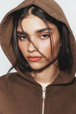 Свитшот с заклепками и эффектом потертости - ZARA