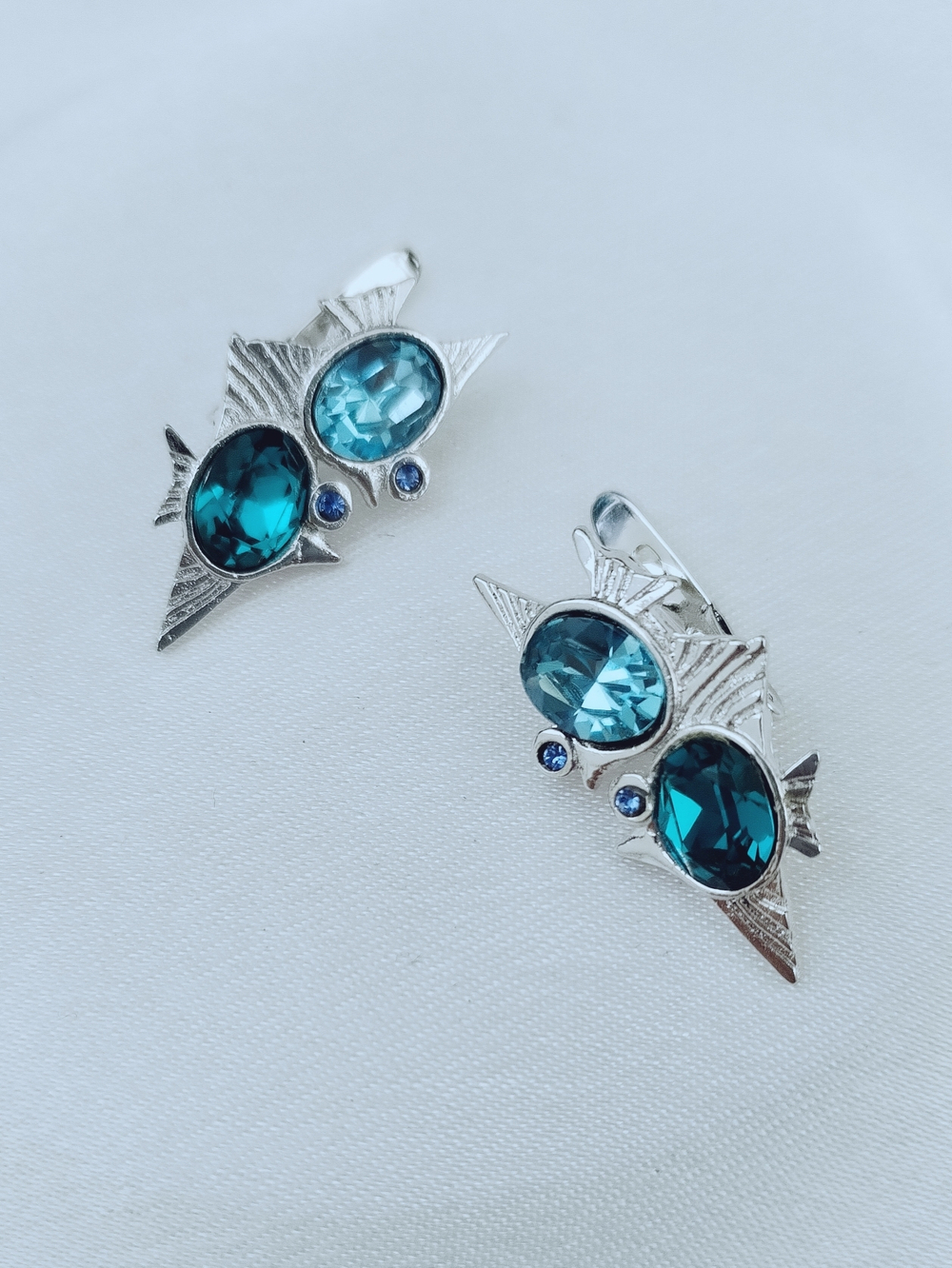 "Барбадос" серьги в родиевом покрытии из коллекции "Морской коктейль" от Jenavi с английским замком