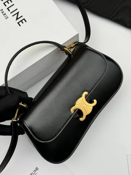 Сумка CELINE LOLA IN SHINY CALFSKIN черный