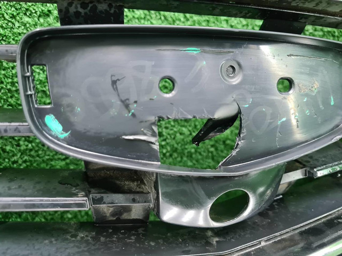 Решетка радиатора Geely Atlas Pro (2021-н.в.)