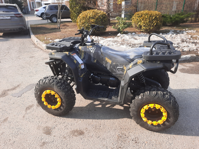 Квадроцикл бензиновый MOTAX GRIZLIK W200