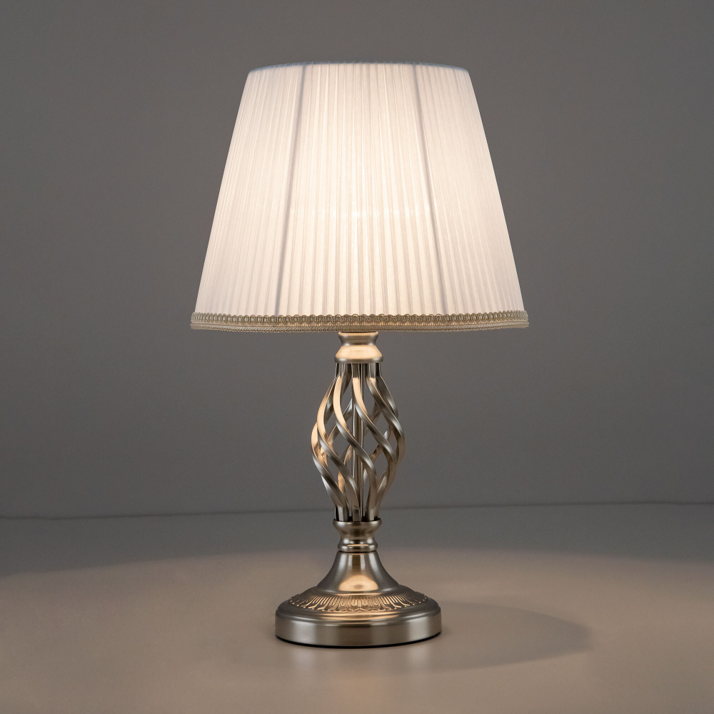 Citilux Вена CL402811 Настольная лампа с абажуром Хром