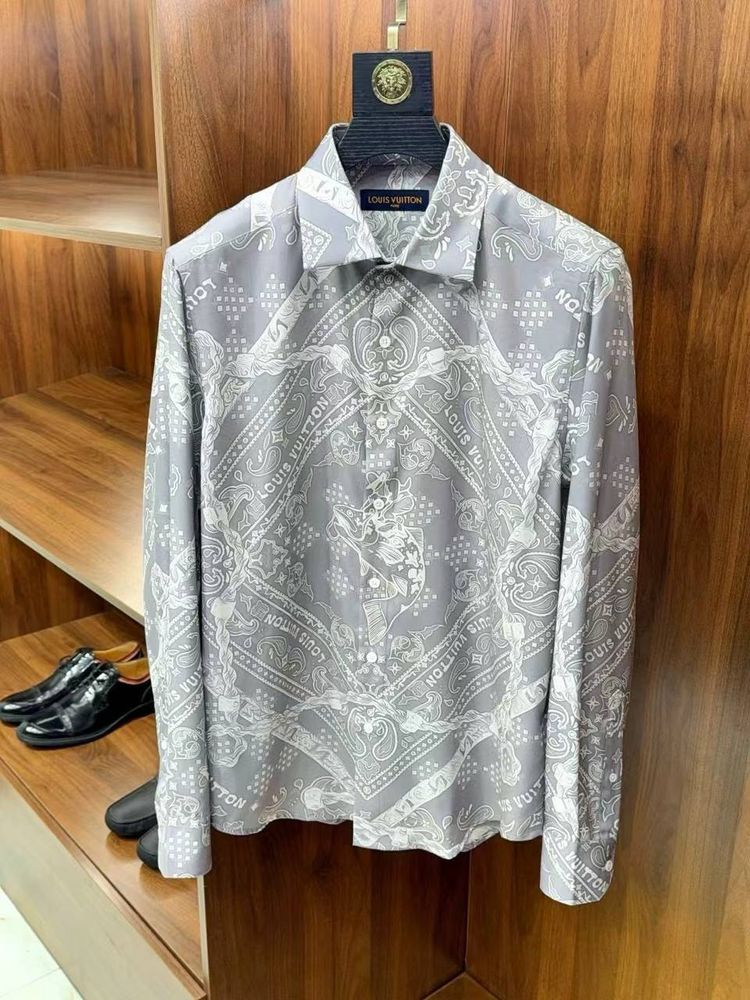 Льняная рубашка Kiton