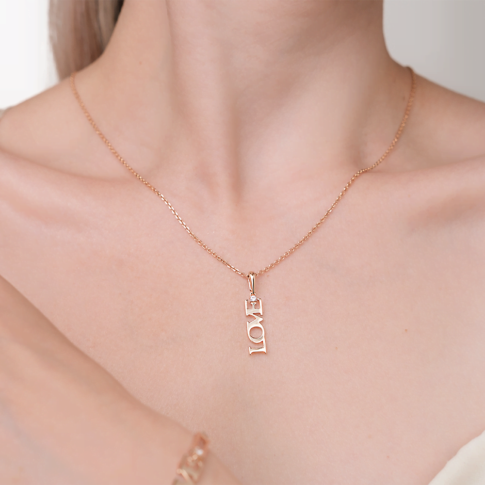 Подвеска «Любовь» из красного золота с фианитом