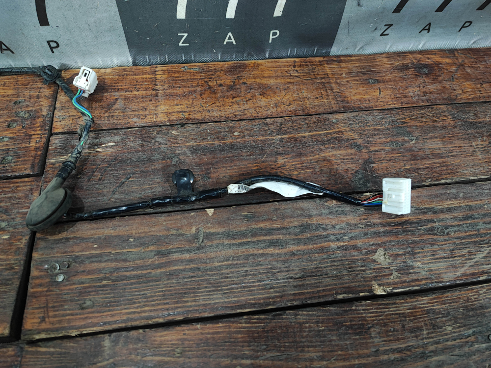 Проводка заднего бампера Mitsubishi Outlander 3 12-нв Б/У Оригинал 8510J305