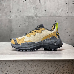 Reebok Zig Kinetica 2 • Brown