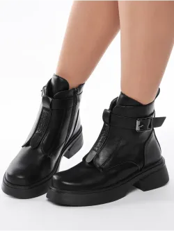 Зимние ботинки на высокой платформе