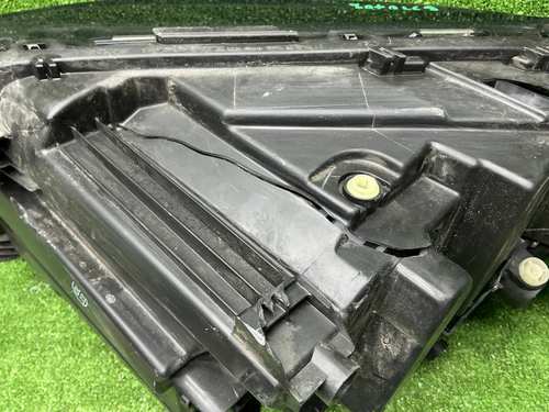 Битая Фара правая Geely Tugella (2019-2024) LED