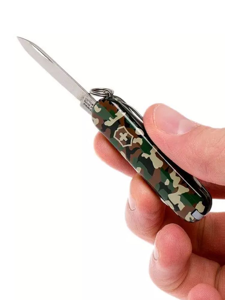 Victorinox модель 0.6223.94 Camouflage