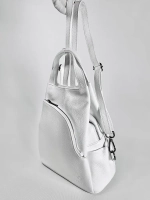 Женская сумка-рюкзак из натуральной кожи белого цвета