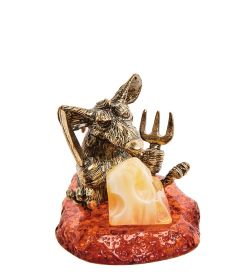 AM- 472 Фигурка «Мышь за трапезой» (латунь, янтарь)