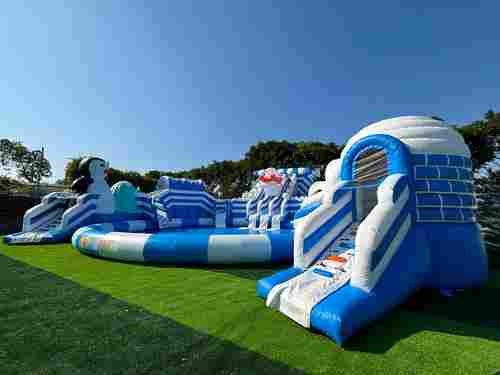 Надувной наземный аквапарк «Морское царство 3» с фигурой пингвина, 21*20*6 м