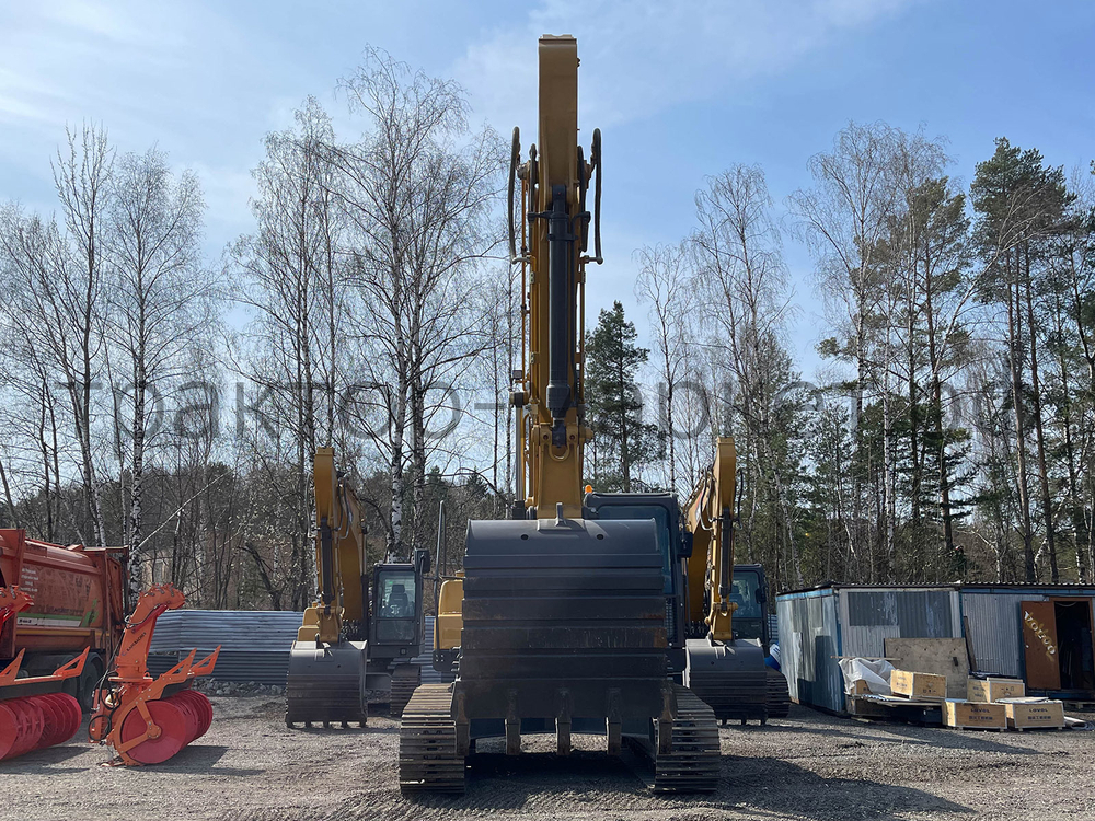 Гусеничный экскаватор LOVOL FR245E2 (ковш 1.3 м3)