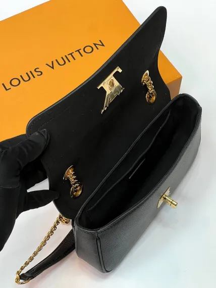 Сумка Louis Vuitton Lockme Chain East West черный