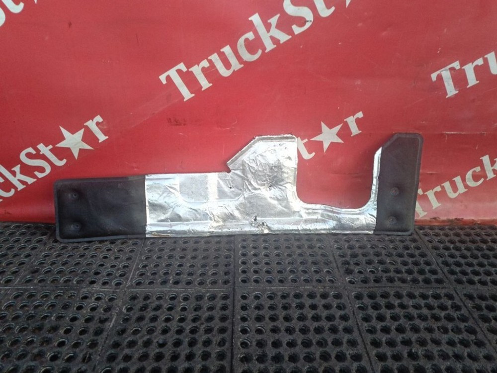 Шумоизоляция двигателя правая 2023г