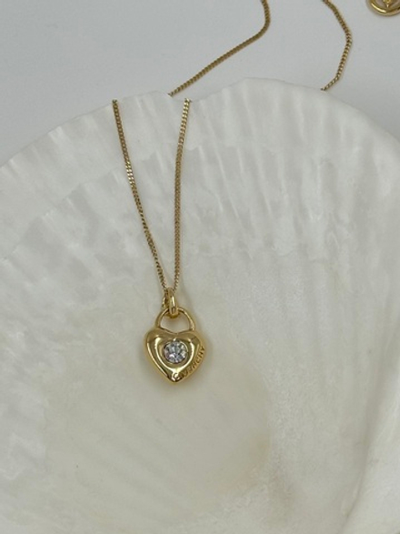Кулон в виде сердца Givenchy