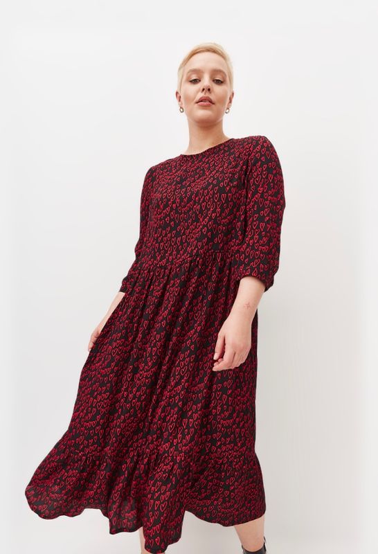 Платье свободного кроя с воланом, принт сердца