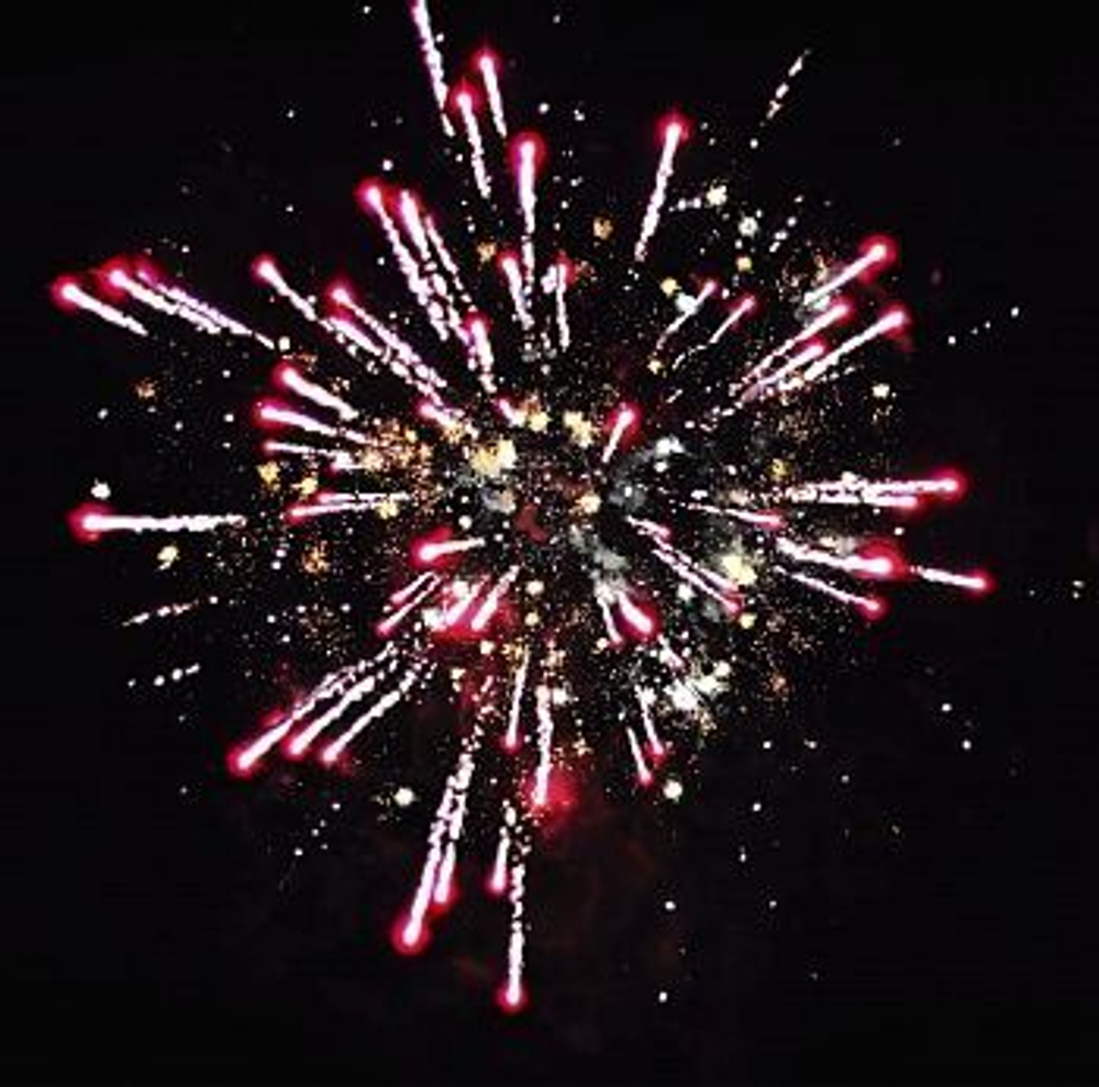 Батарея салютов "Страйк" (0.8 х 100)