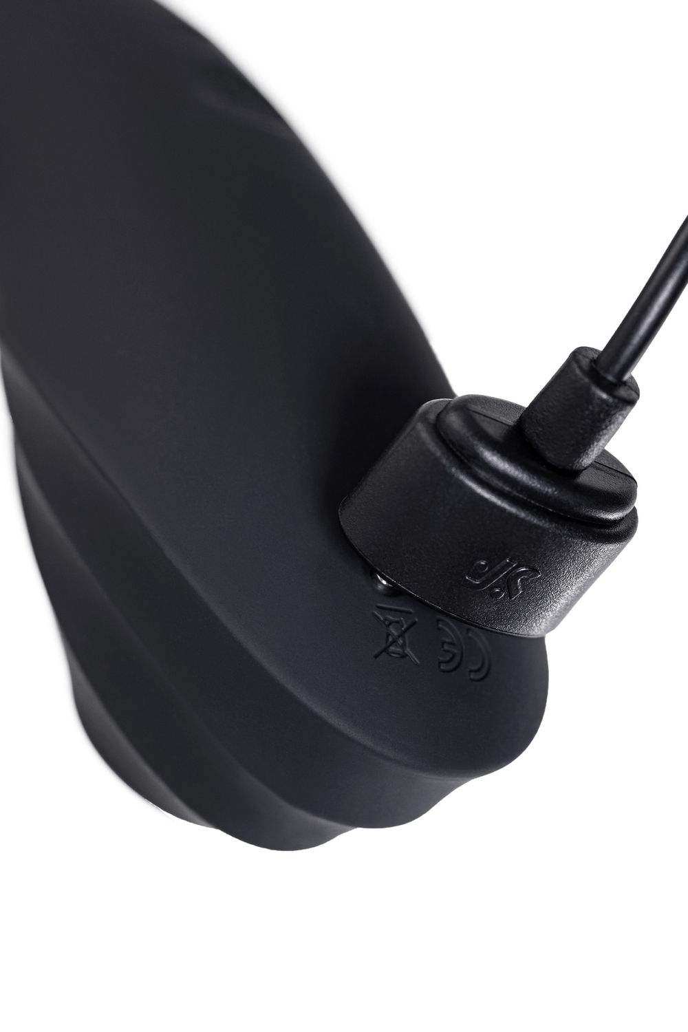 Вакуум-волновой бесконтактный стимулятор клитора Satisfyer Curvy Trinity 4, силикон, чёрный