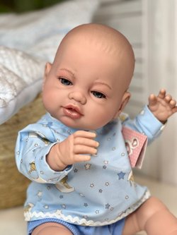 Кукла Berbesa 42см RECIEN NACIDO с подушкой в пакете (5115AK)