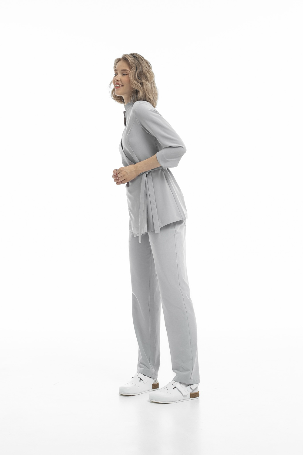 Костюм блуза на запах и брюки Balance