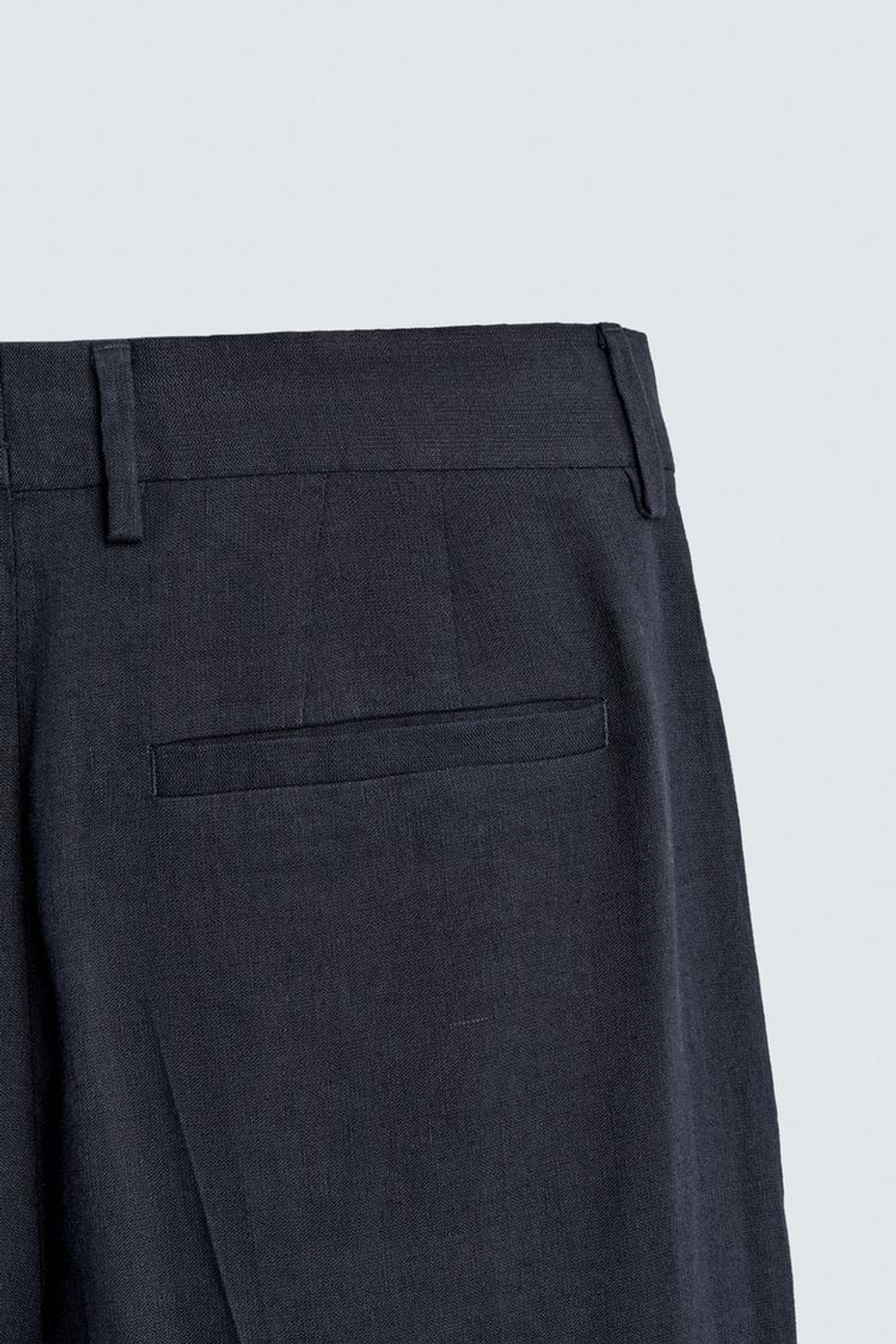 ZARA БРЮКИ ИЗ ЛЬНА И ХЛОПКА С ЗАЩИПАМИ, ИНДИГО