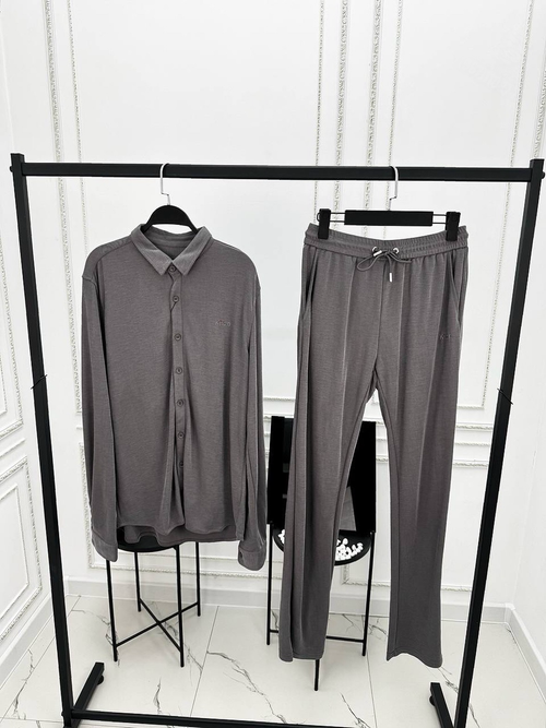 Летний костюм Kiton