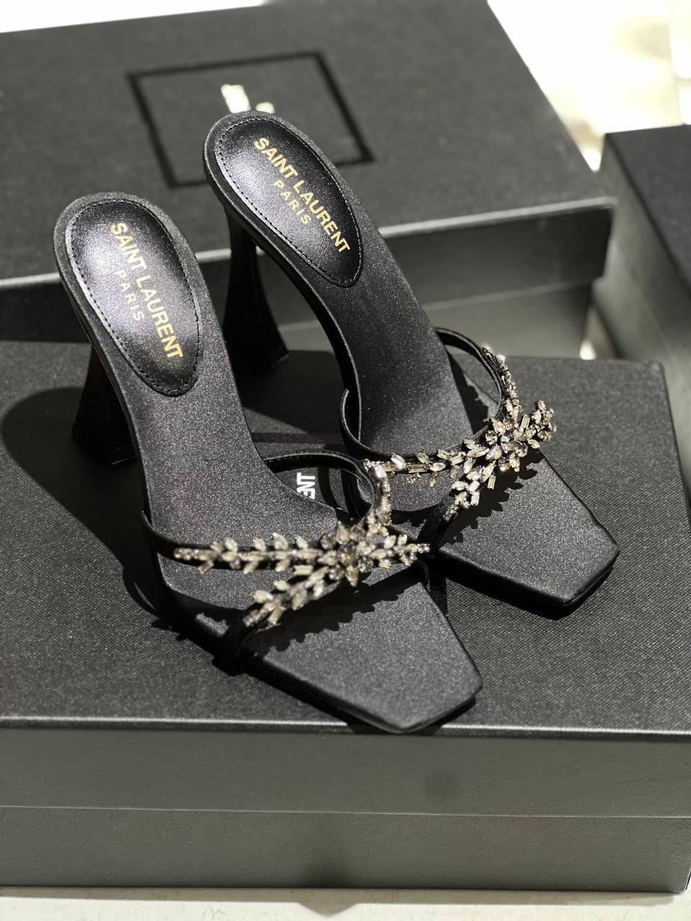 Босоножки Yves Saint Laurent, арт. 469021454